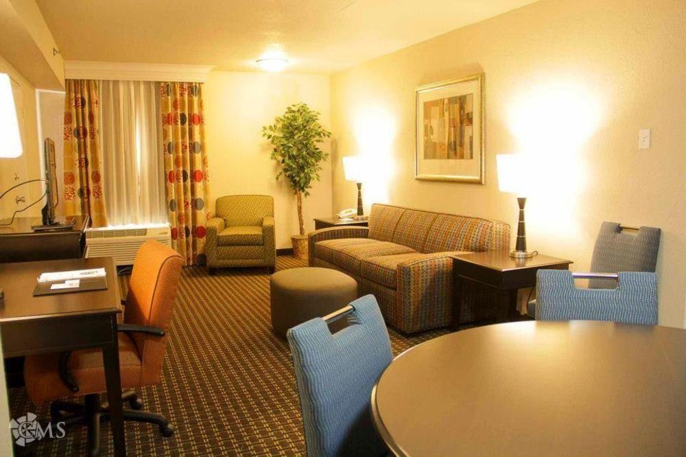 Decatur Conference Center And Hotel Eksteriør billede